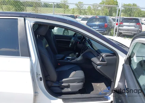 2019 Toyota Camry Se z USA, uszkodzony, nr VIN 4T1B11HK9KU839962